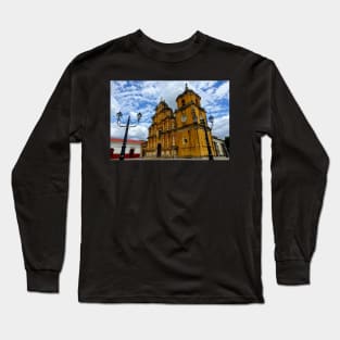 Nicaragua - Léon Iglesia De La Recoleccion Long Sleeve T-Shirt